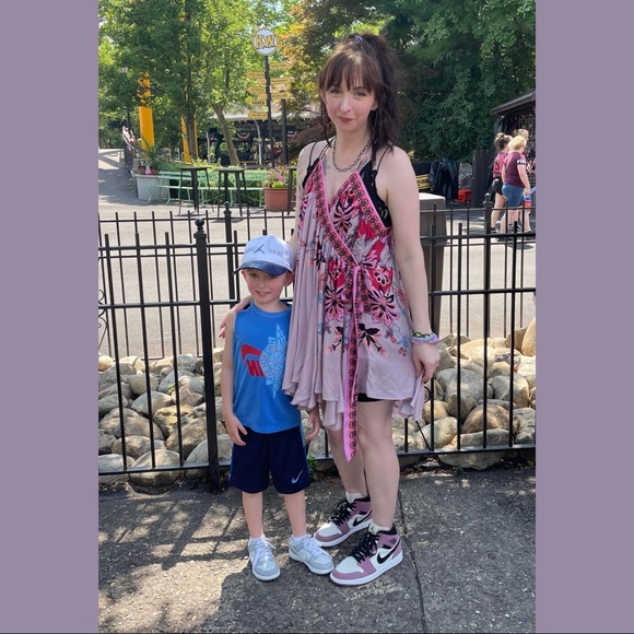 Meet your Posh Ambassador, Sarah 🌸💕 - Picture 4 of 6